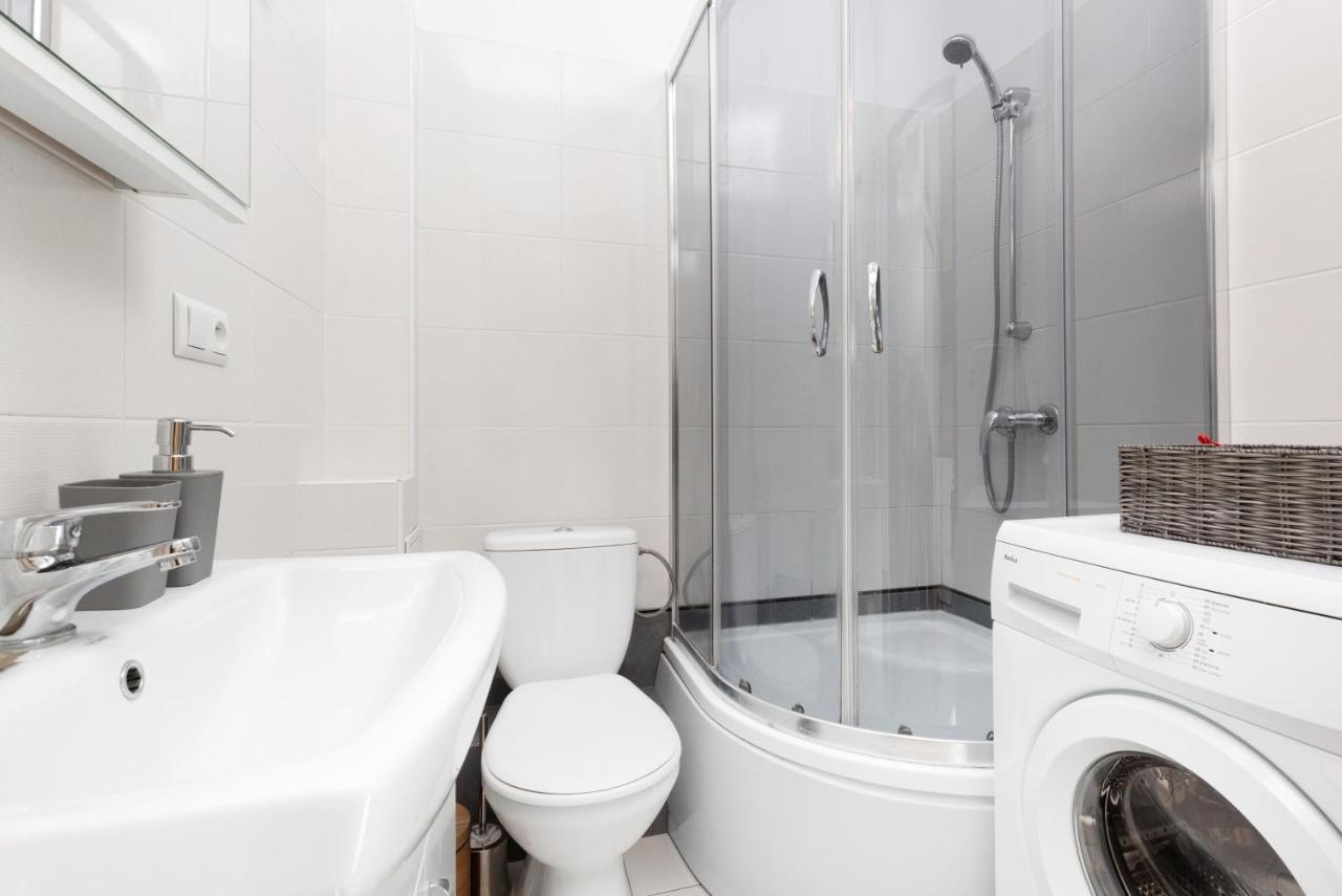 Apartments City Center Krucza By Renters 바르샤바 외부 사진
